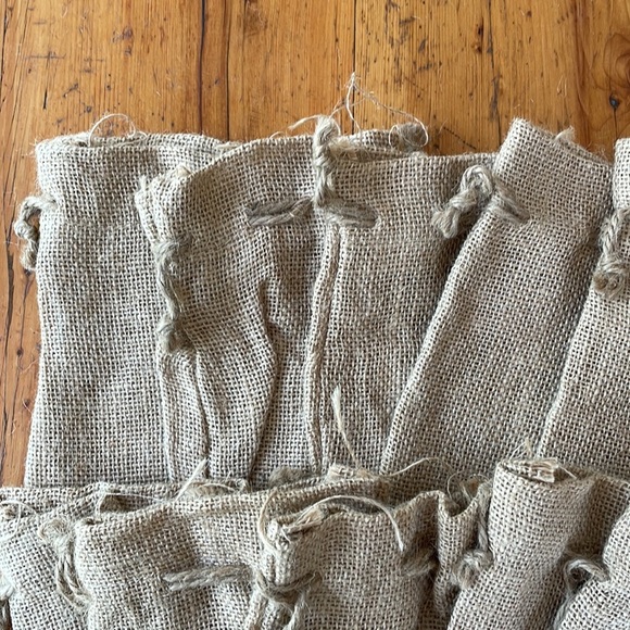 Set of 10 Burlap Drawstring Bags - Picture 4 of 6